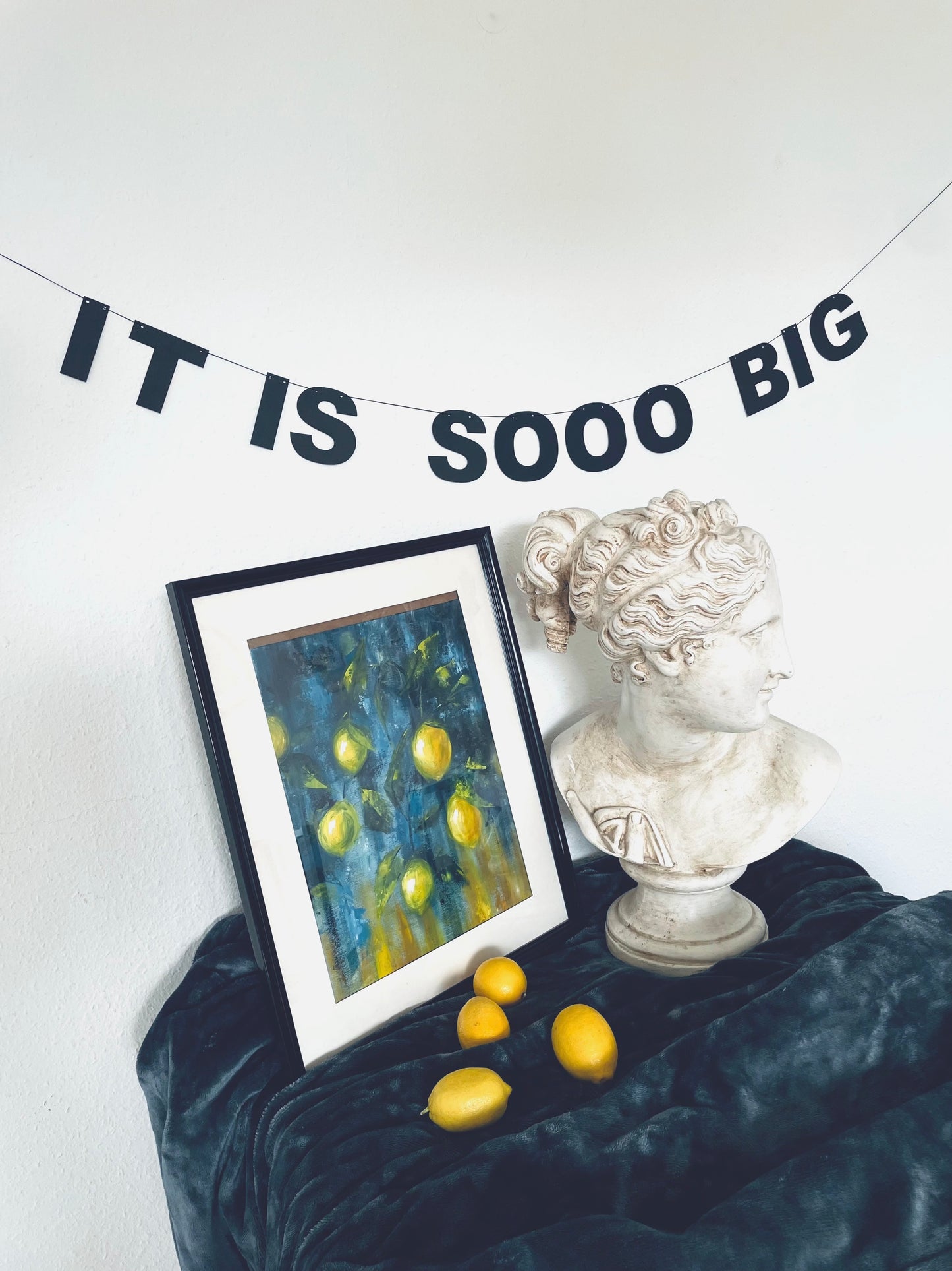 Letterketting "It is sooo big!"
